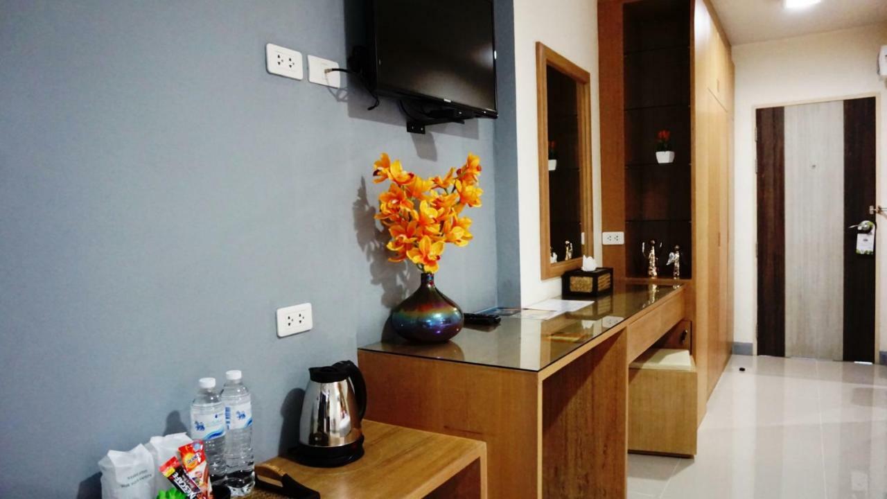The Greenery Central Suite & Hotel Chiang Mai Esterno foto
